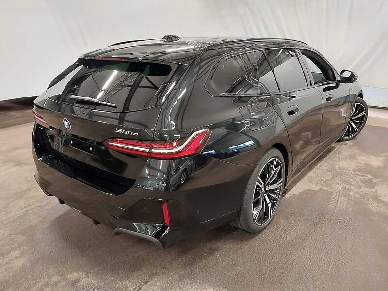 BMW 520d xDr. M Sport PanoD. Standh. AHK SuView HUD ACC 520