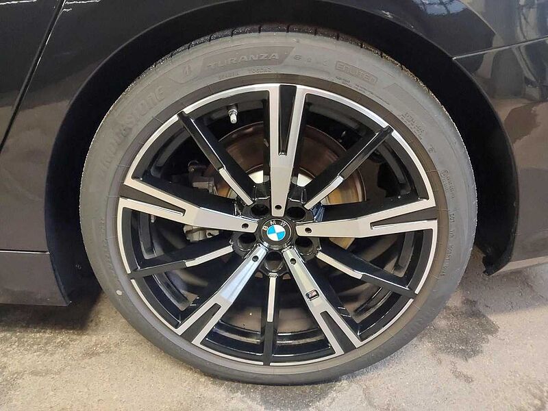 BMW 520d xDr. M Sport PanoD. Standh. AHK SuView HUD ACC 520