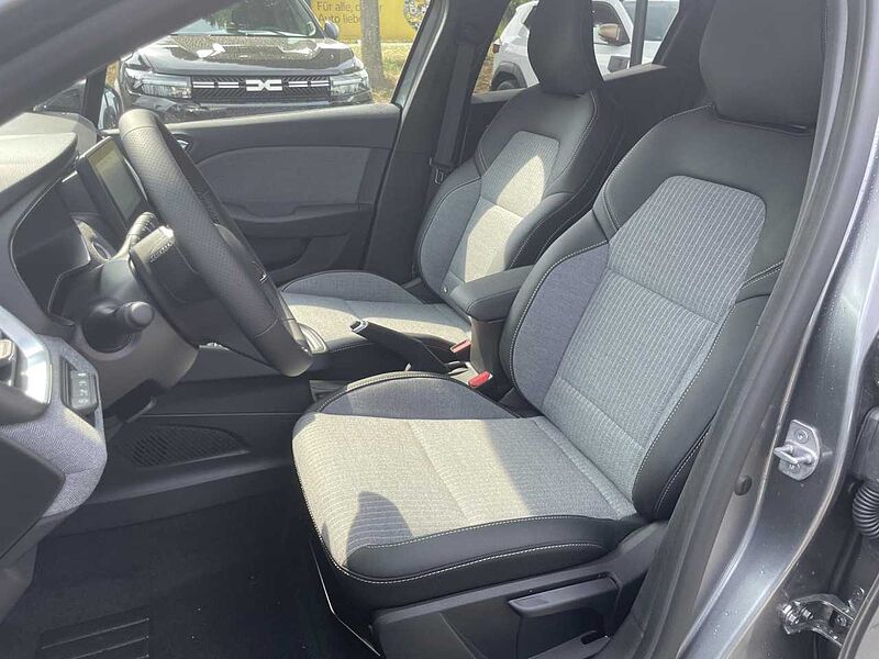 Renault Clio Techno Full Hybrid E-Tech 145 Bluetooth Navi LED Klima Einparkhilfe el. Fenster