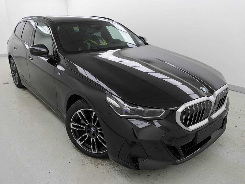 BMW 540d xDr. T.M Sport HUD ACC SuView B&W Standh. AHK 540 Sportpaket Bluetooth Navi LED Vollleder Klima Standhzg PDC el. Fenster