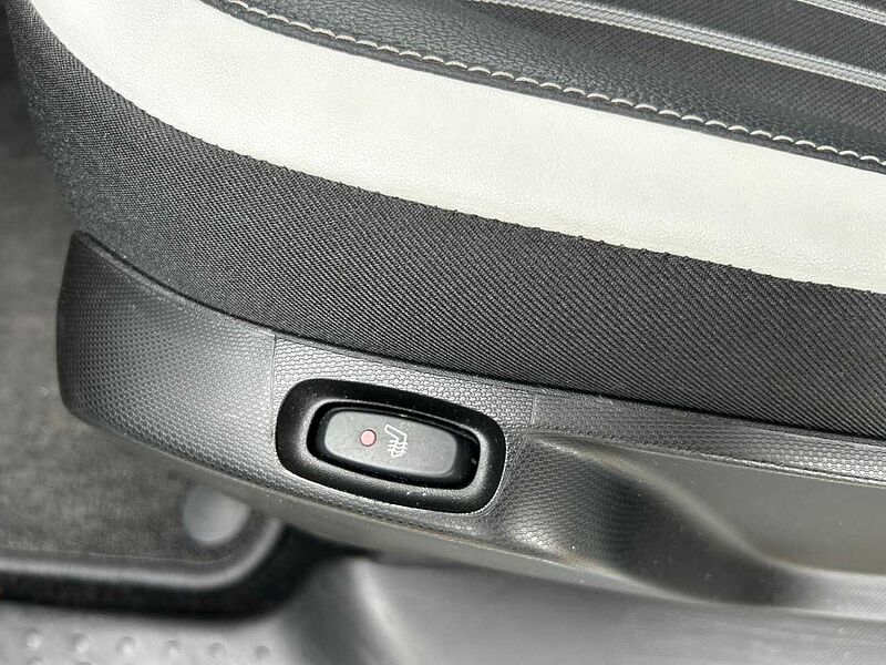 Renault Twingo Electric Techno Sitzh. Kamera Klima Apple Bluetooth Navi Einparkhilfe el. Fenster