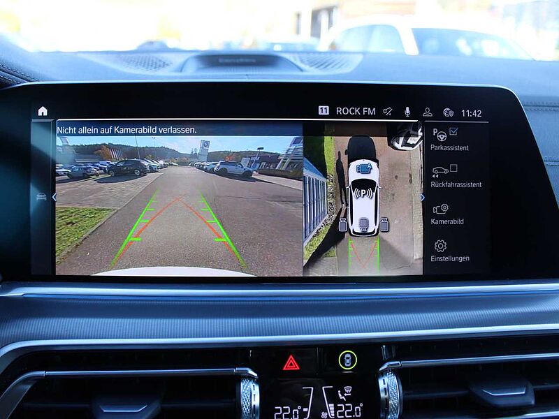 BMW X5 x45e M Sitz PanoD. B+W 360° Laser Luft Sitzbel