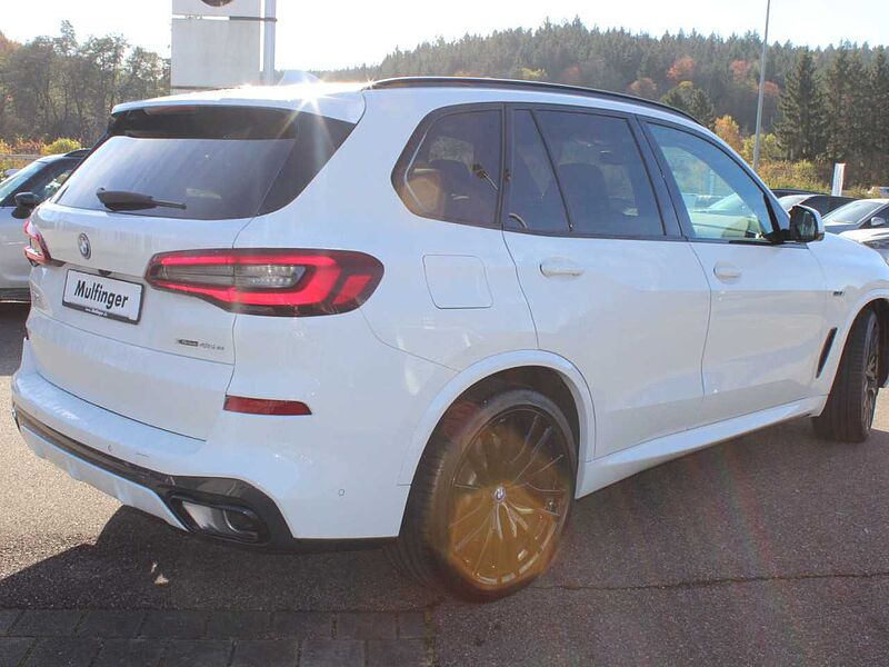 BMW X5 x45e M Sitz PanoD. B+W 360° Laser Luft Sitzbel