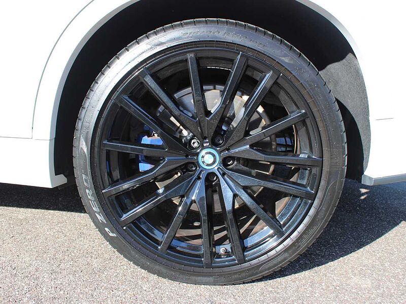 BMW X5 x45e M Sitz PanoD. B+W 360° Laser Luft Sitzbel