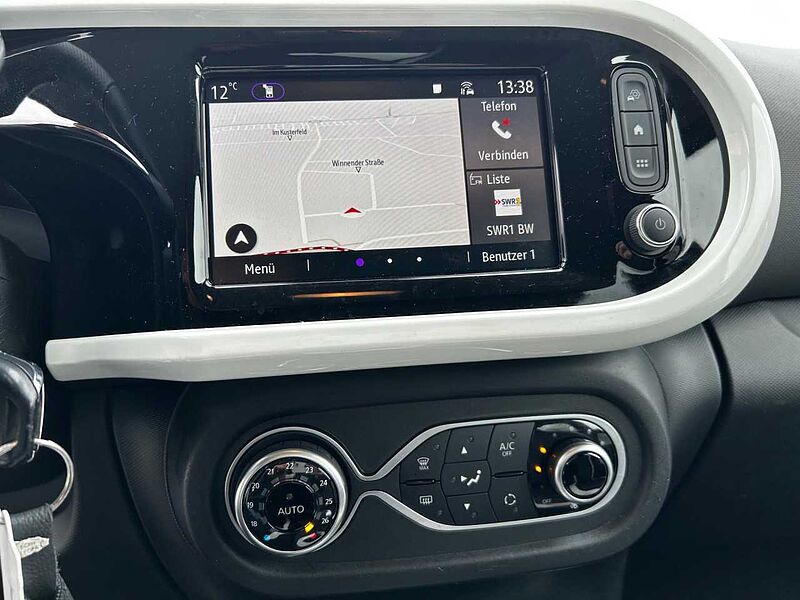 Renault Twingo Electric Techno Sitzh. Kamera Klima Apple Bluetooth Navi Einparkhilfe el. Fenster