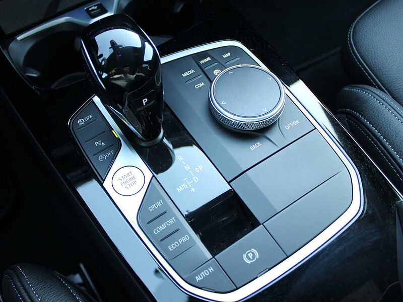 BMW 220i GC M Sport Pro HUD ACC Ha/Ka. Lenkradheiz. 220 Gran Coupé